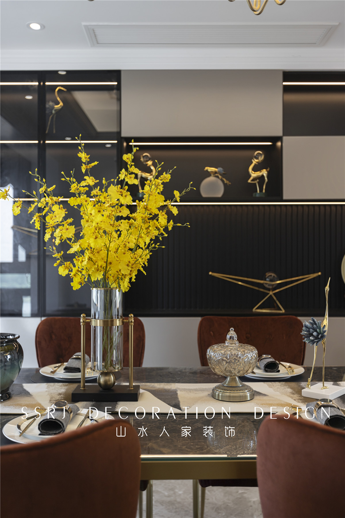 水岸尚品別墅法式風(fēng)格裝修效果圖 水岸尚品別墅法式風(fēng)格裝修效果圖