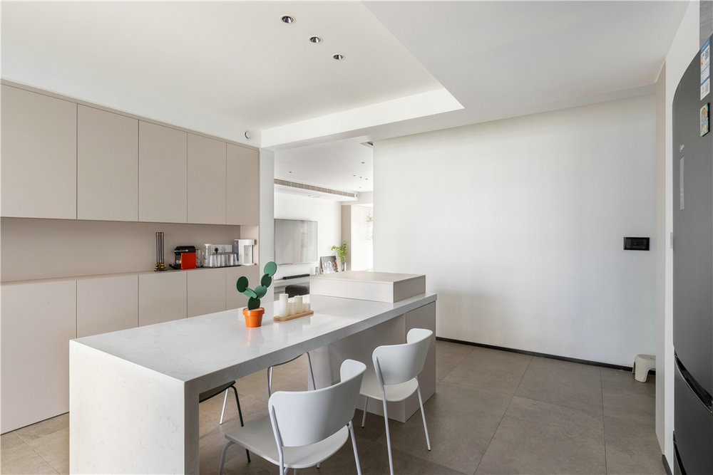 江城雅居現(xiàn)代極簡風格裝修效果圖