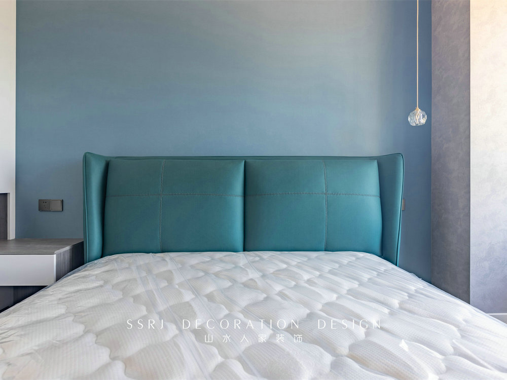 融創(chuàng)城90平現(xiàn)代風格裝修效果圖