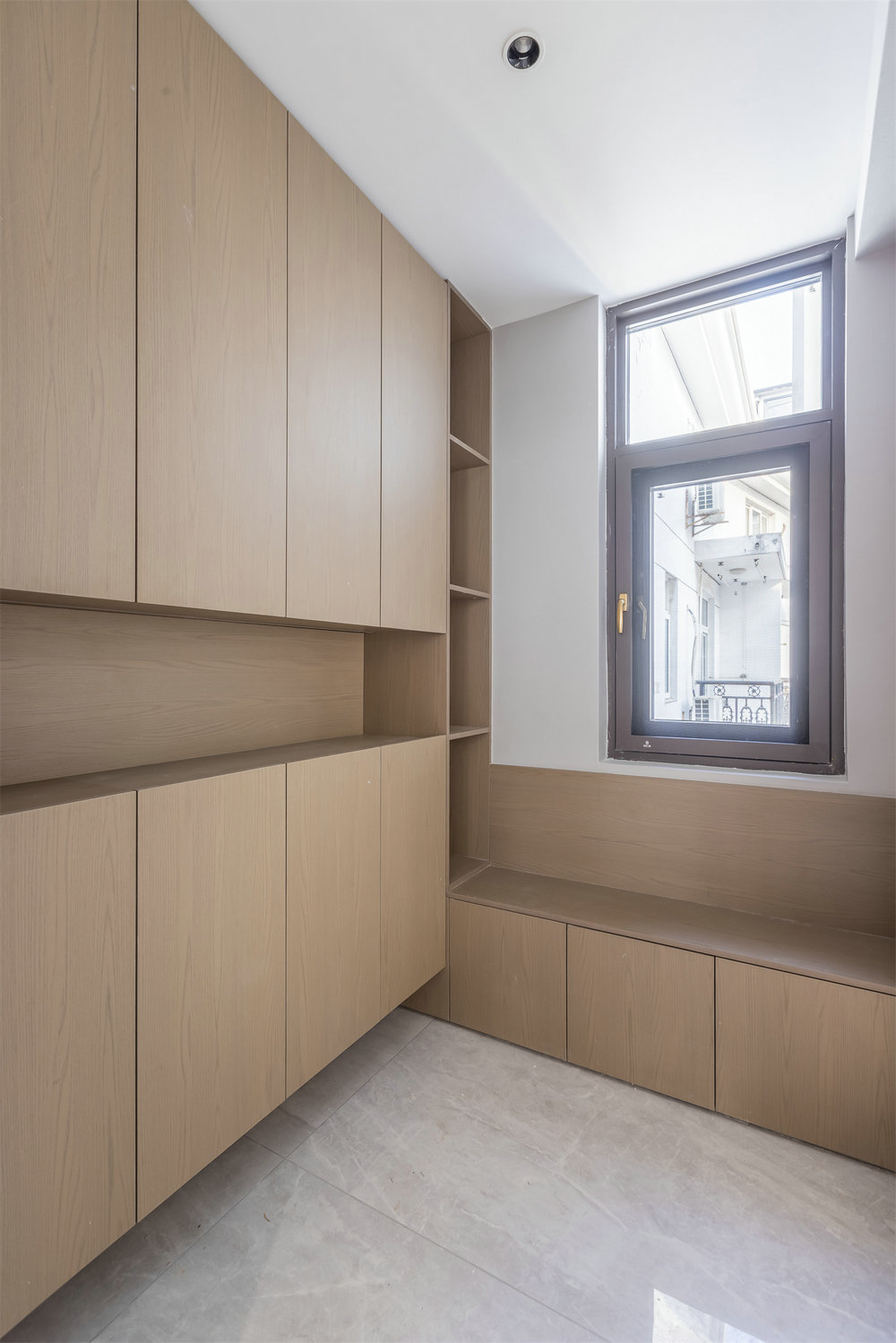 世紀(jì)彩城復(fù)式現(xiàn)代風(fēng)格裝修效果圖 世紀(jì)彩城復(fù)式現(xiàn)代風(fēng)格裝修效果圖