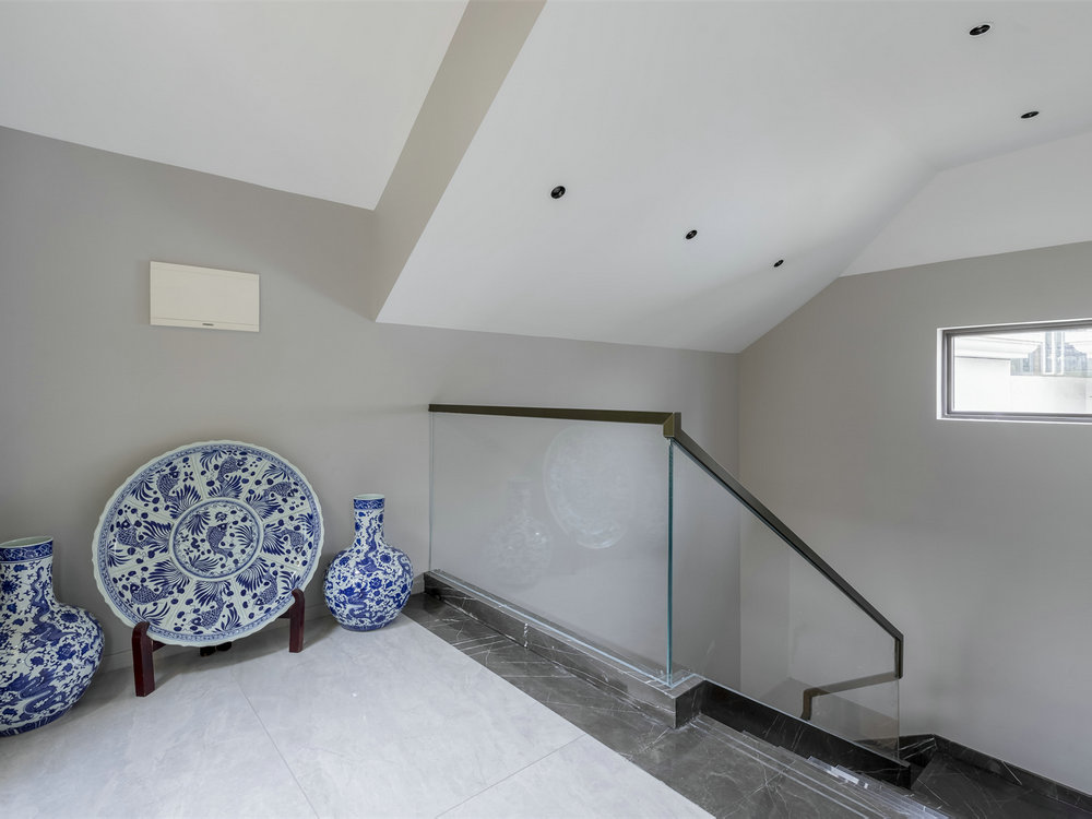 世紀(jì)彩城復(fù)式現(xiàn)代風(fēng)格裝修效果圖 世紀(jì)彩城復(fù)式現(xiàn)代風(fēng)格裝修效果圖