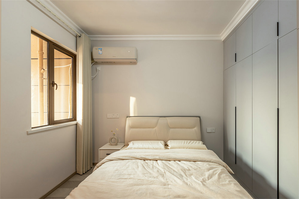 中建鉑公館105平現(xiàn)代簡約風格裝修效果圖