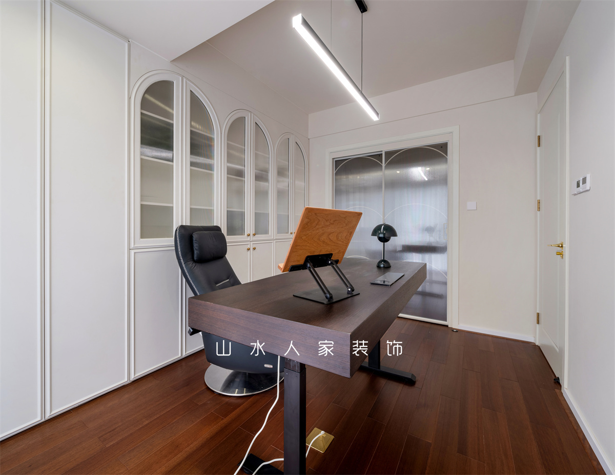 安順家園169平法式復(fù)古風(fēng)格裝修效果圖 安順家園169平法式復(fù)古風(fēng)格裝修效果圖