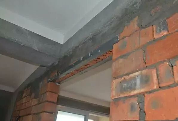 墻面裂開(kāi)縫是因?yàn)槭裁?></div>
                        <div   id=