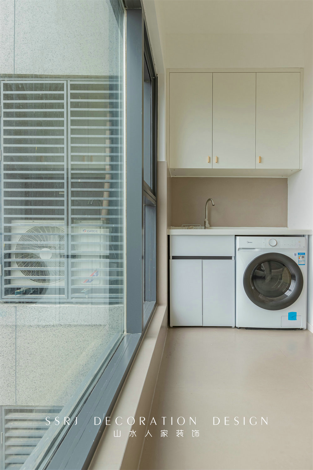 融創(chuàng)望江府133平現(xiàn)代簡(jiǎn)約風(fēng)格裝修效果圖