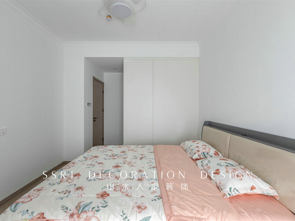 融創(chuàng)望江府113平現(xiàn)代簡約風格裝修效果圖