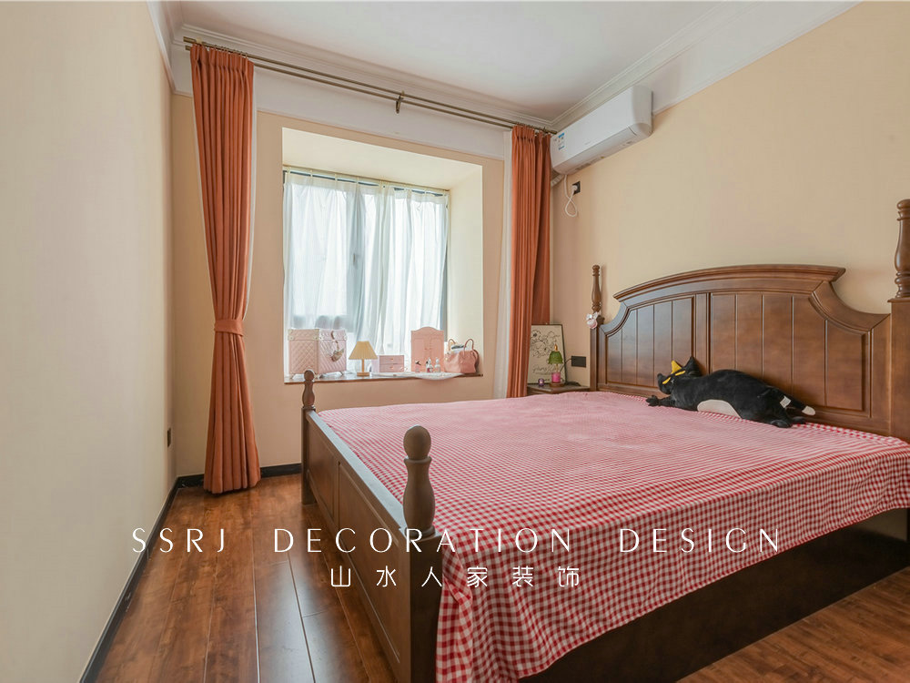 地鐵時代云上城88平中古風格裝修效果圖