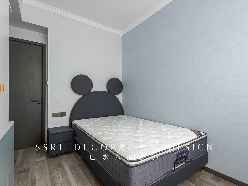 聯(lián)通佳苑170平現(xiàn)代風格裝修效果圖