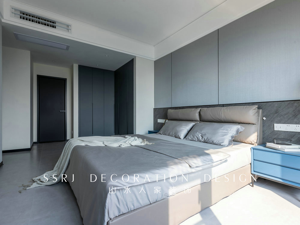 華僑城歡樂(lè)天際129平現(xiàn)代風(fēng)格裝修效果圖