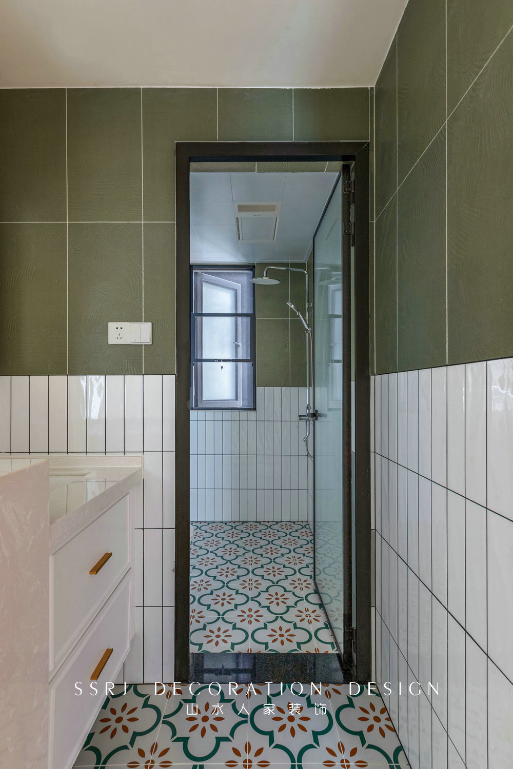 融創(chuàng)城94平法式復古風格裝修效果圖