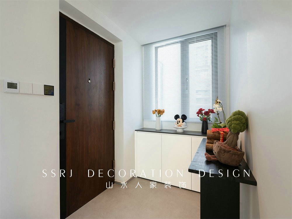 后湖里現(xiàn)代簡(jiǎn)約風(fēng)格裝修效果圖