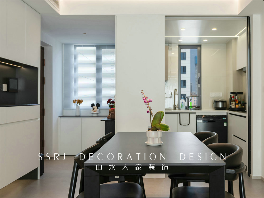 后湖里現(xiàn)代簡(jiǎn)約風(fēng)格裝修效果圖