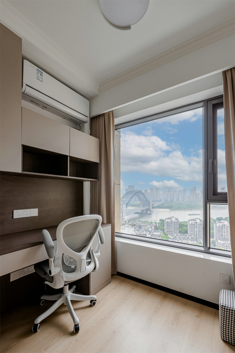 聯(lián)發(fā)九都府120平現(xiàn)代風(fēng)格裝修效果圖