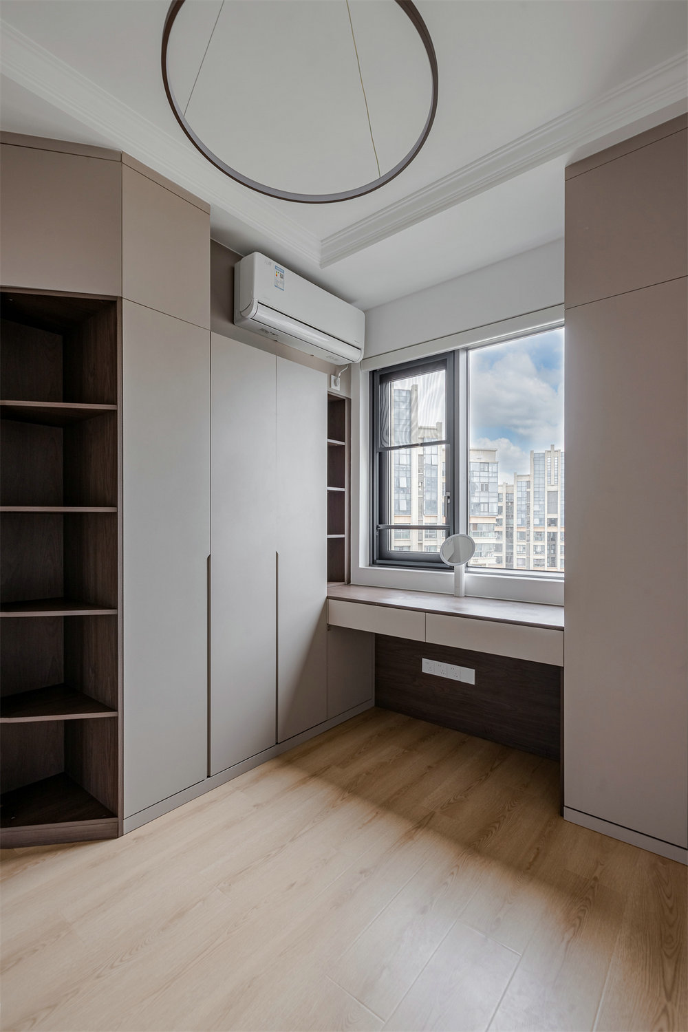 聯(lián)發(fā)九都府120平現(xiàn)代風(fēng)格裝修效果圖