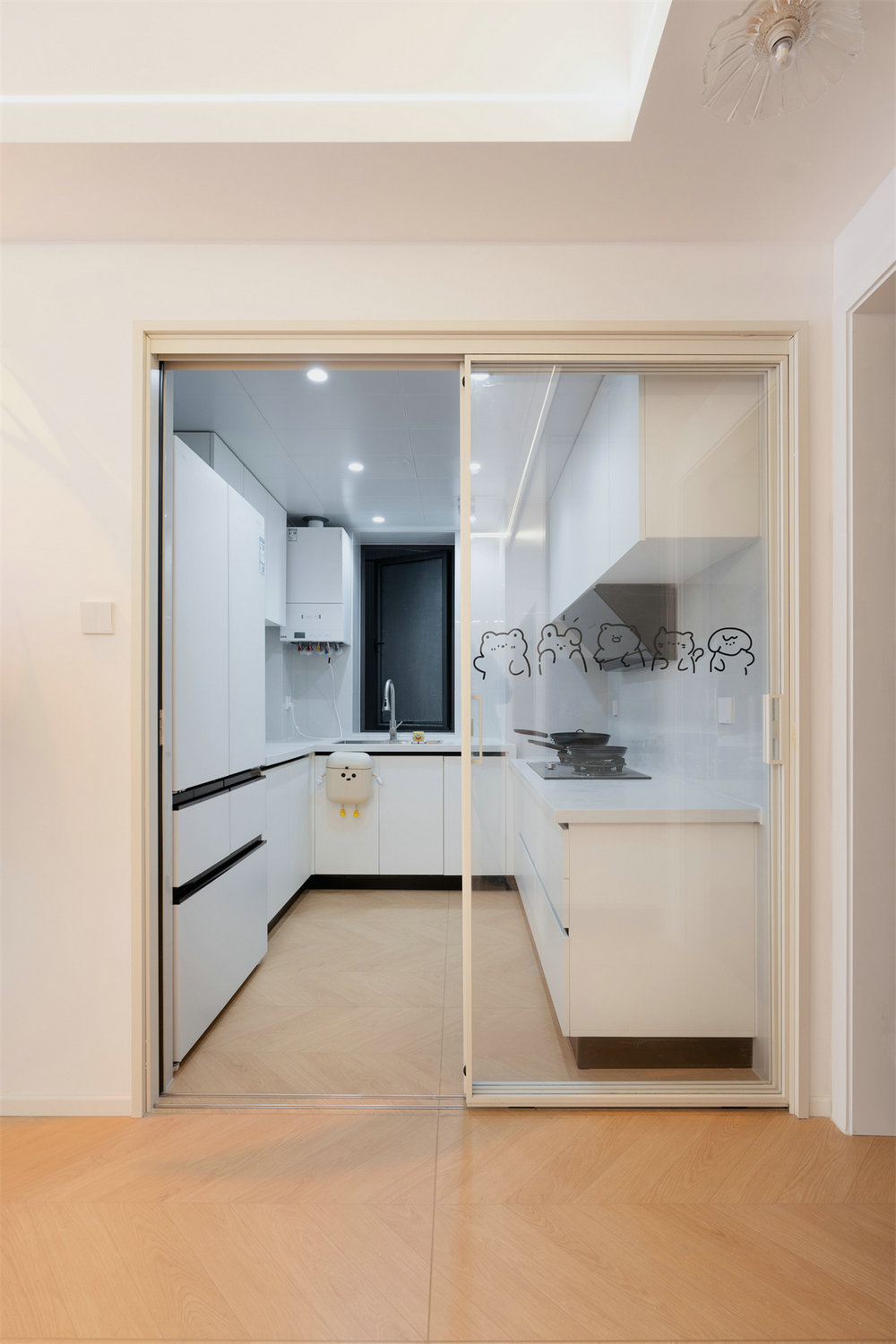 星譽國際云居127平現(xiàn)代奶油風格裝修效果圖