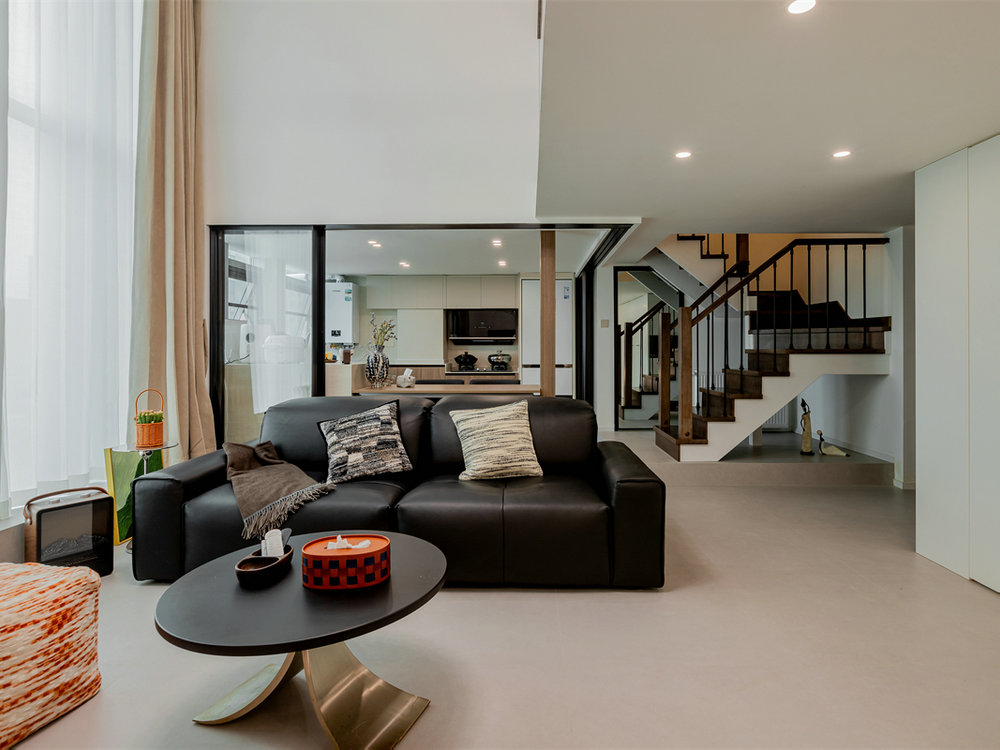 碧樂城50平loft現(xiàn)代風(fēng)格裝修效果圖