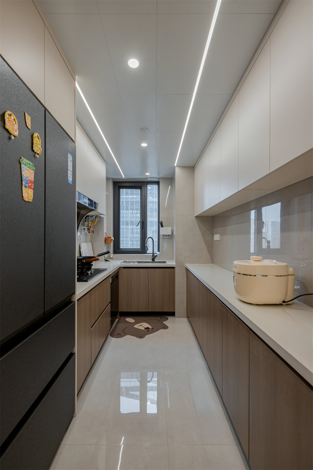 融僑濱江城美域181平現(xiàn)代風(fēng)格裝修效果圖