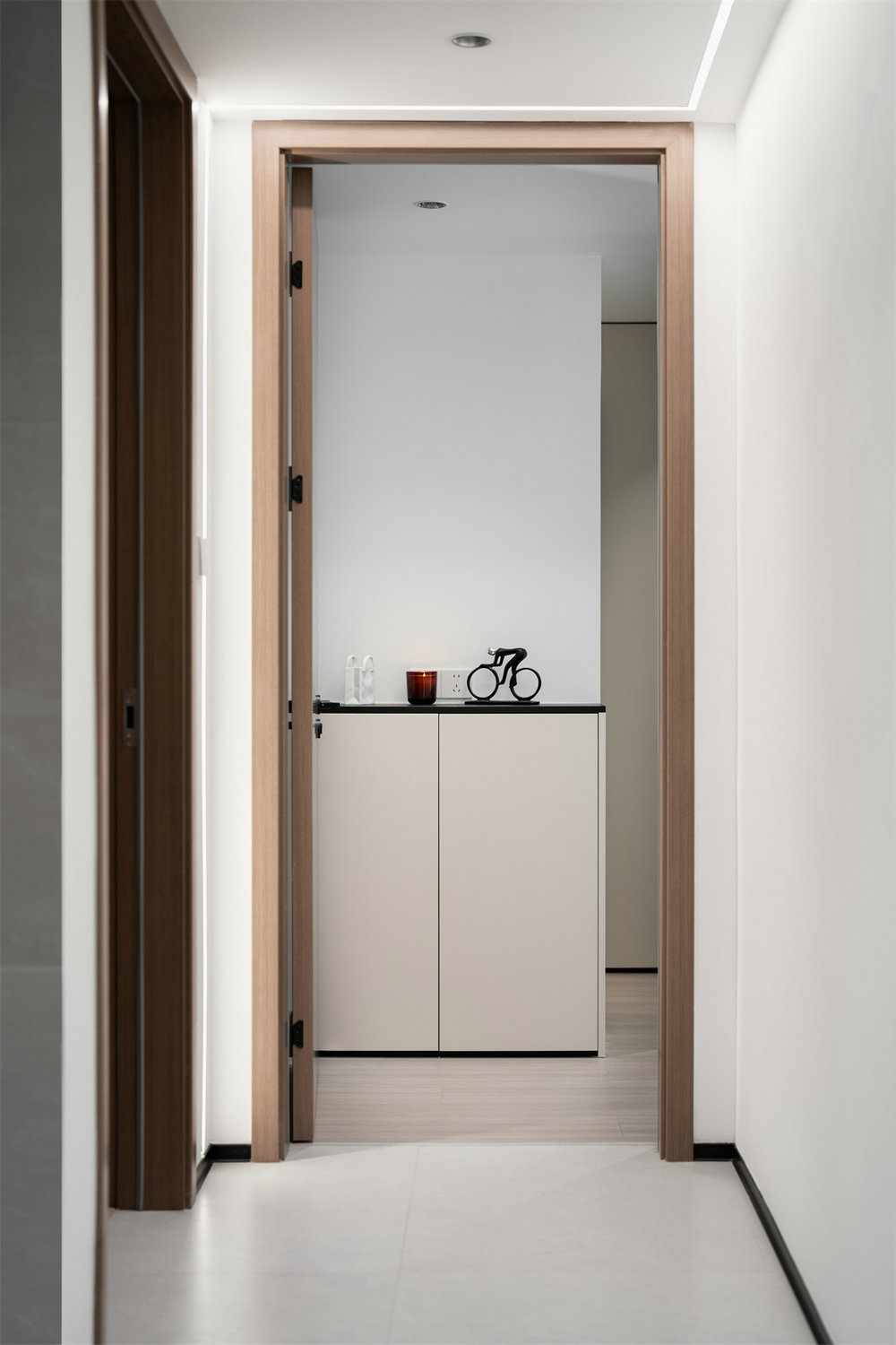 尚城國(guó)際106平意式極簡(jiǎn)風(fēng)格裝修效果圖