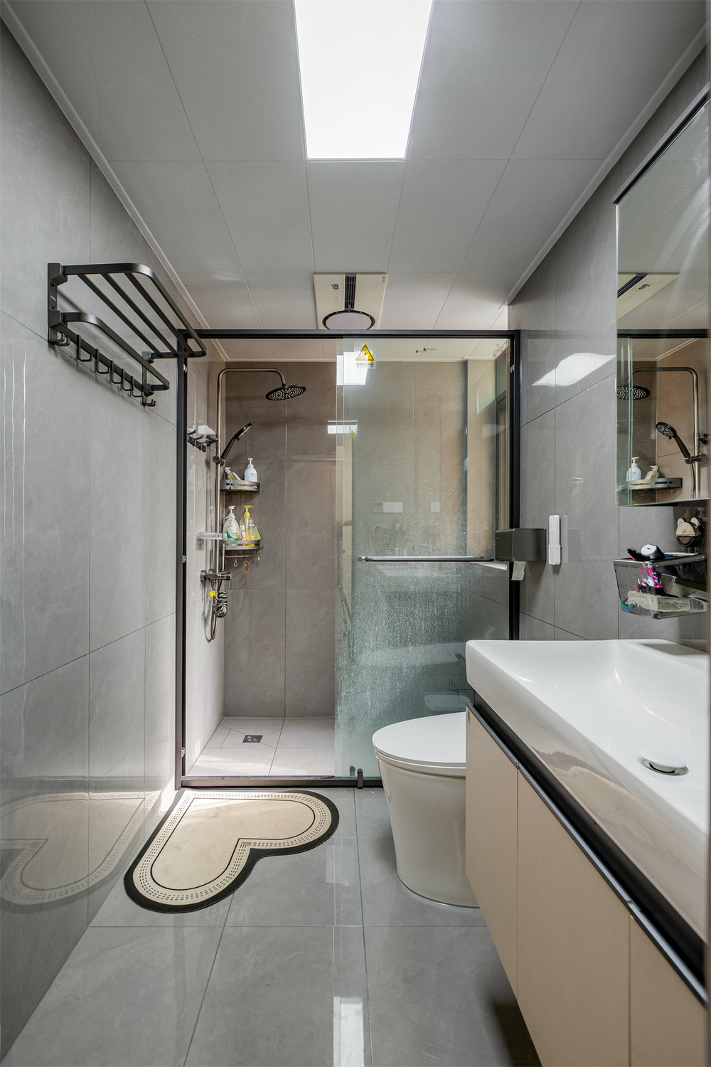 海林廣場(chǎng)123平現(xiàn)代風(fēng)格裝修效果圖