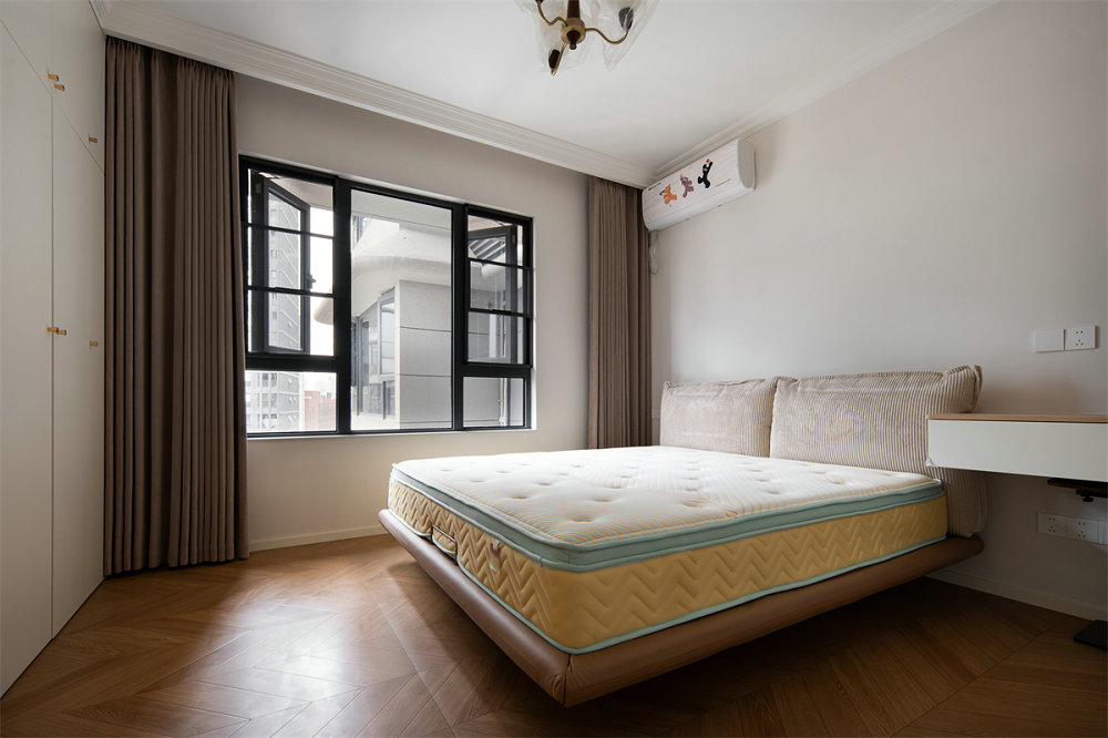 融創(chuàng)95號院95平中古風(fēng)格裝修效果圖