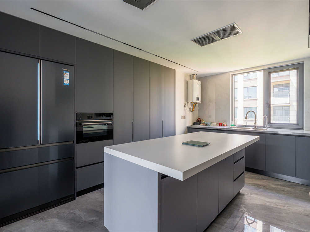 臨空香廷300平現(xiàn)代風(fēng)格裝修效果圖