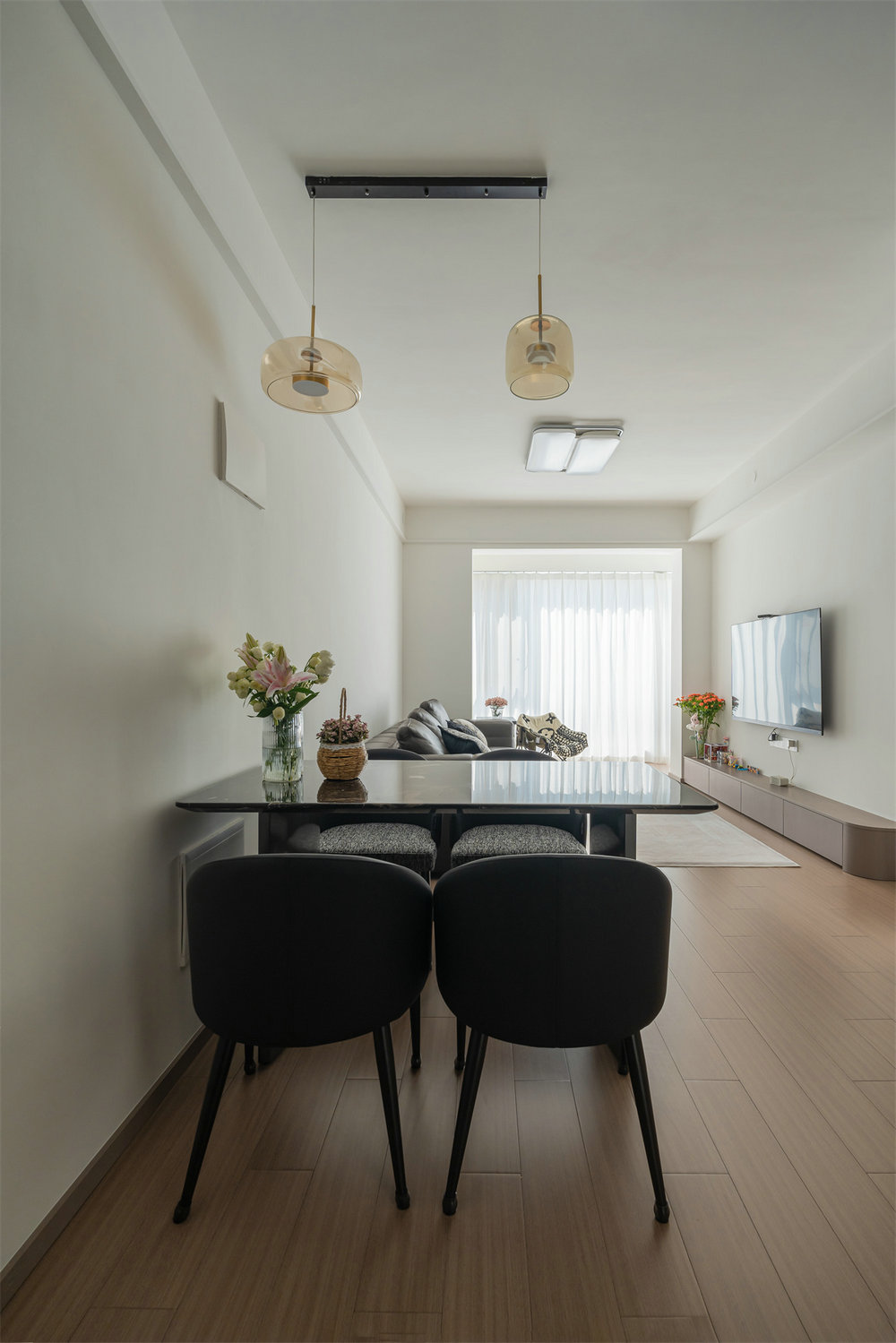 華僑城紅坊99平現(xiàn)代風(fēng)格裝修效果圖