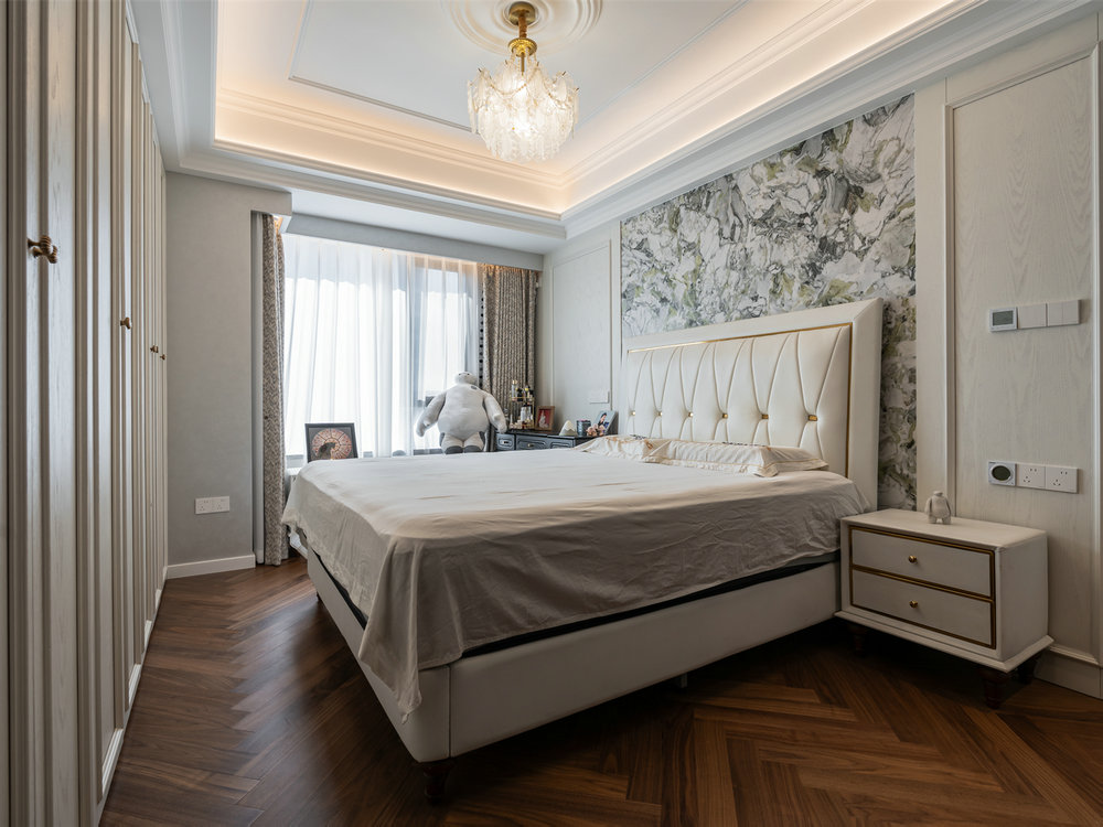 華僑城紅坊右岸140平法式香奈兒風(fēng)格裝修效果圖