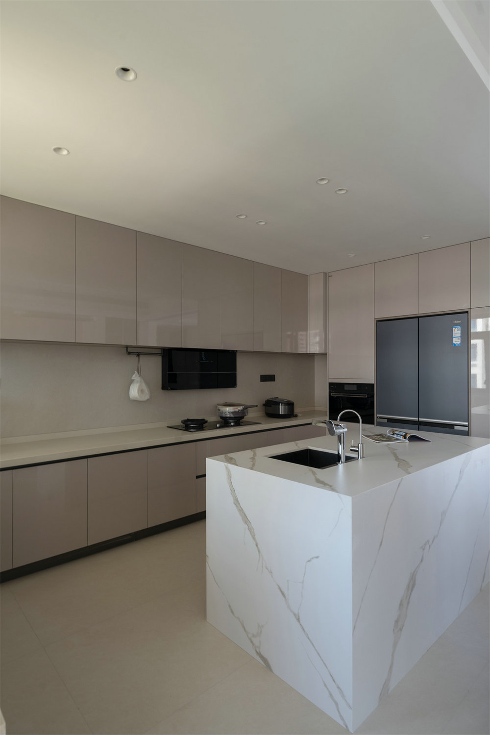 南湖九號286平現(xiàn)代風(fēng)格裝修效果圖