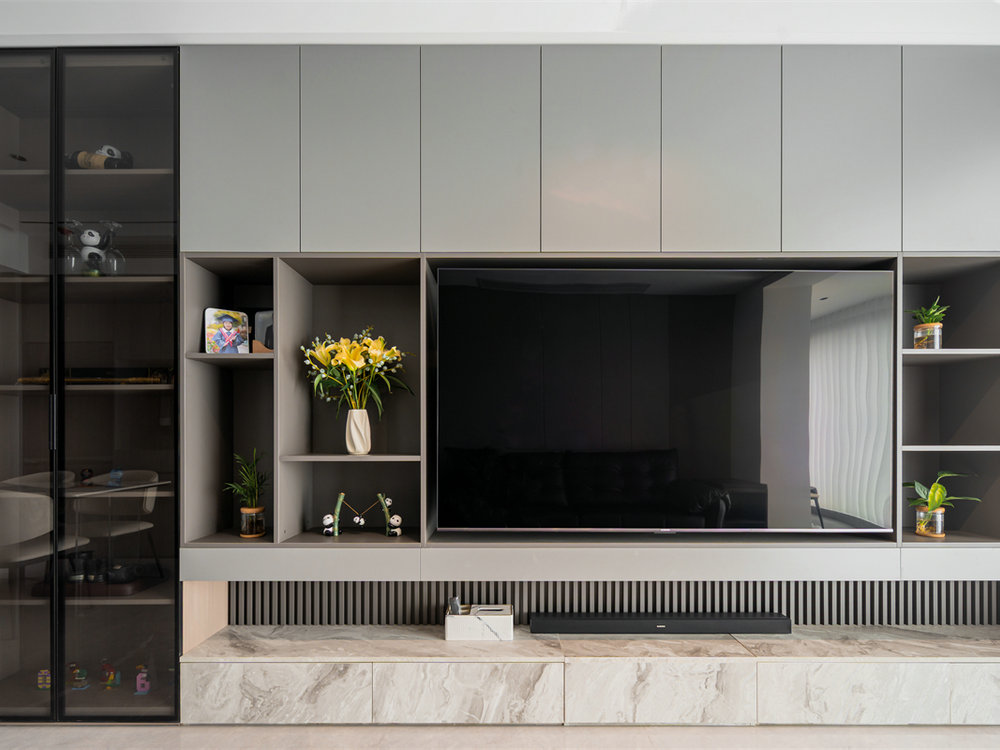 月亮灣137平現(xiàn)代風格裝修效果圖