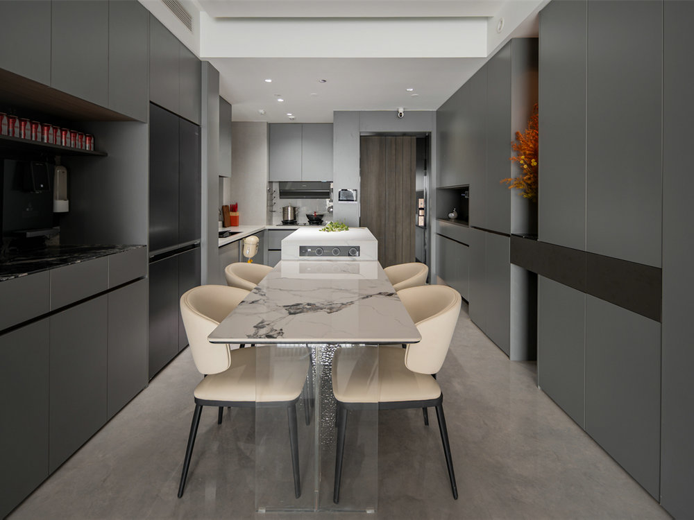 月亮灣137平現(xiàn)代風格裝修效果圖