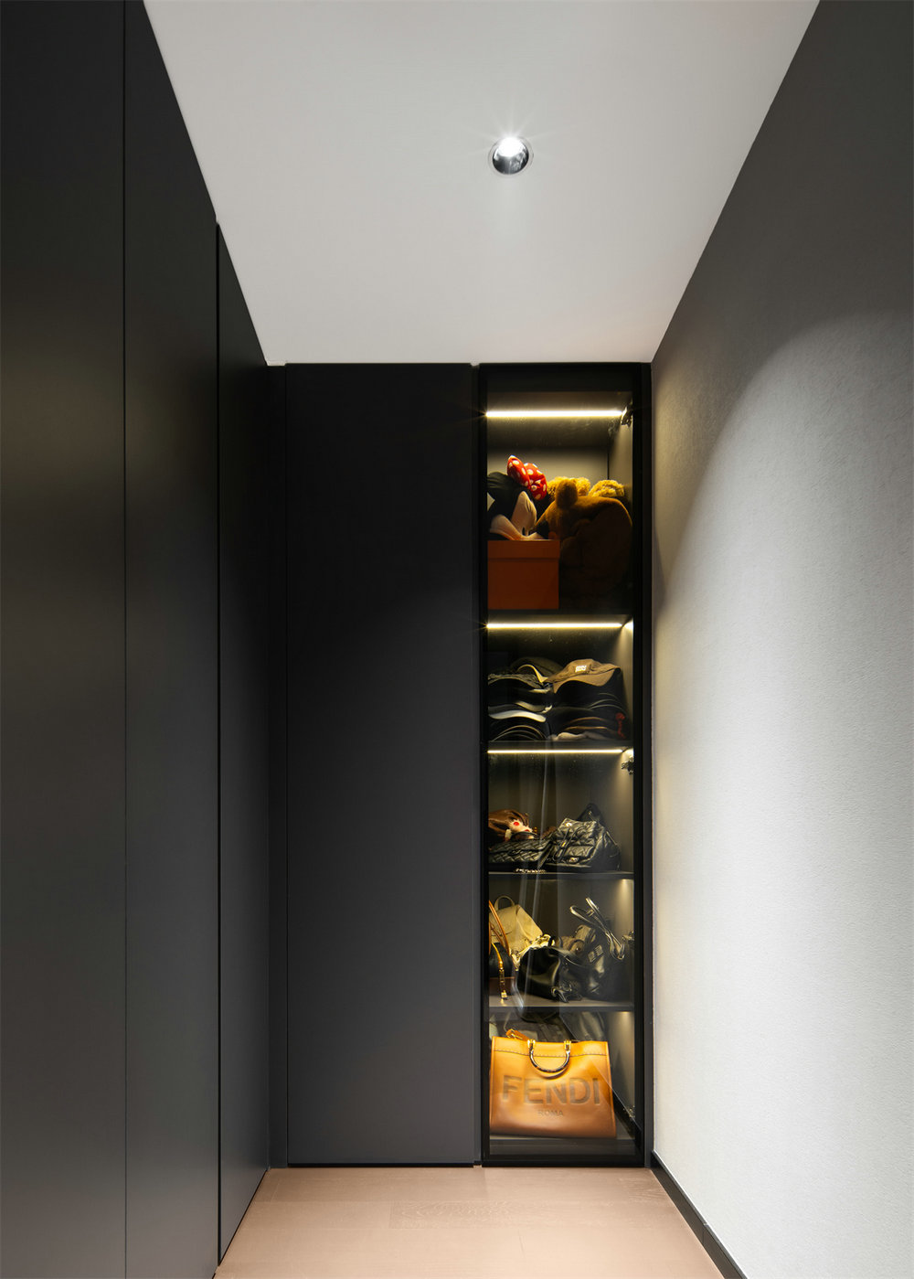 鳳起聽瀾220平意式極簡風(fēng)格裝修效果圖