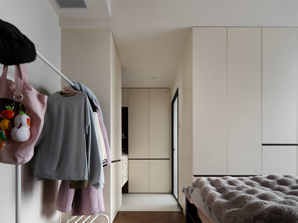 三和光谷道121平包豪斯混搭風(fēng)格裝修效果圖