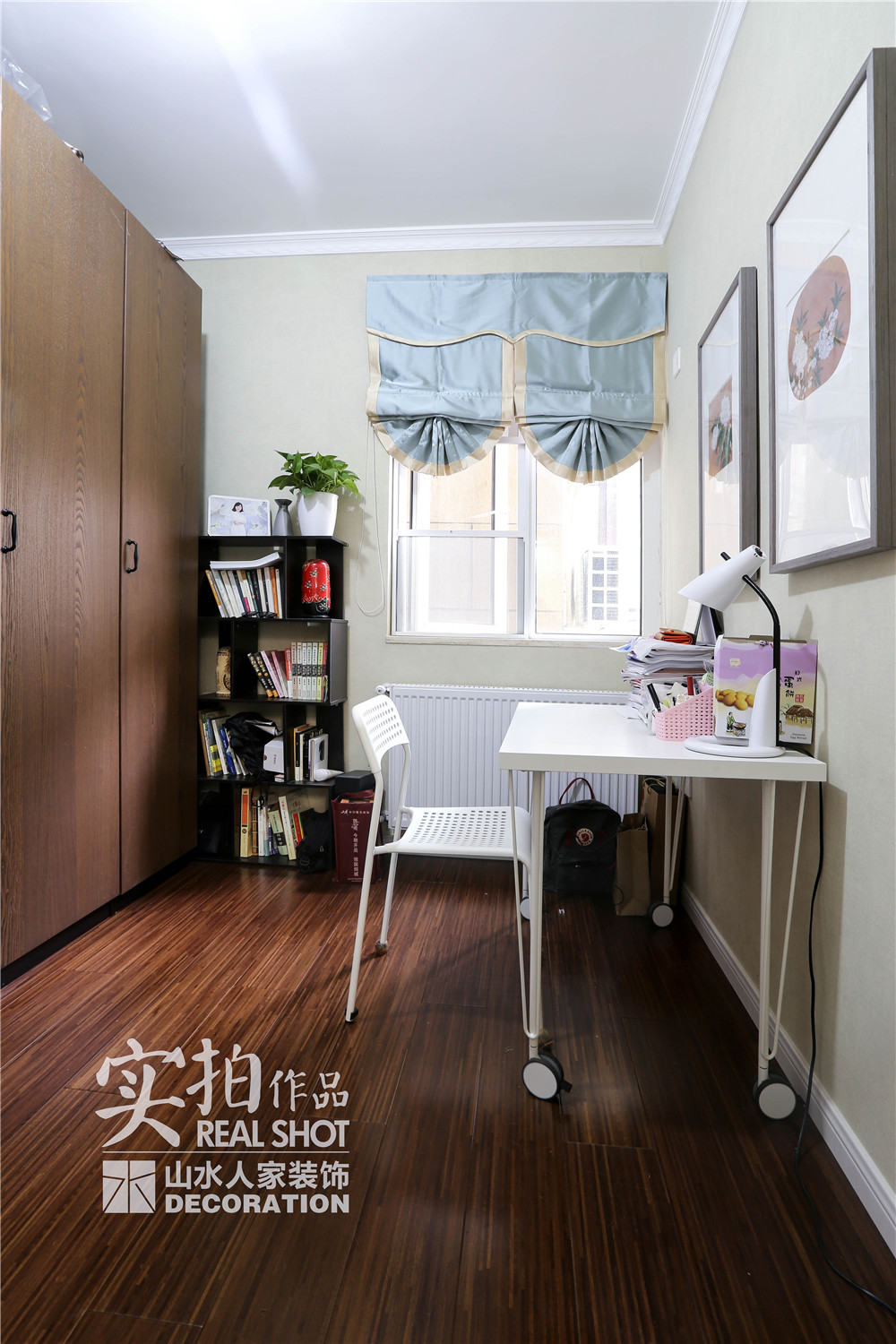 保利時(shí)代現(xiàn)代簡約風(fēng)格裝修效果圖