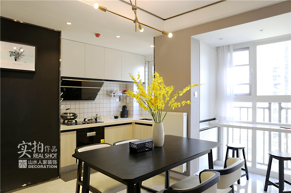 綠地香樹花城現(xiàn)代簡(jiǎn)約風(fēng)格裝修效果圖