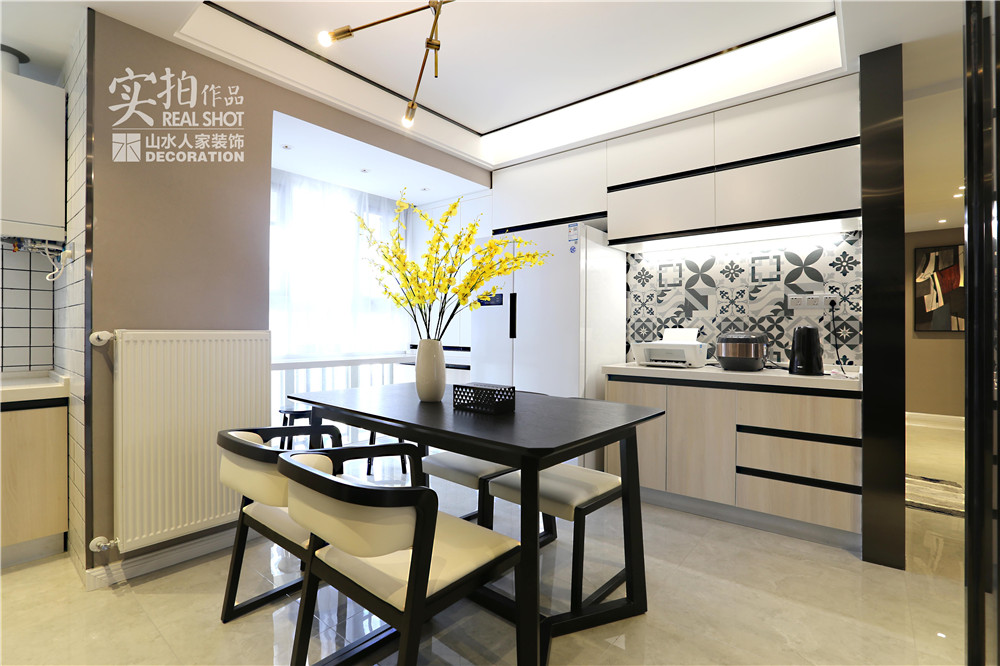 綠地香樹花城現(xiàn)代簡(jiǎn)約風(fēng)格裝修效果圖