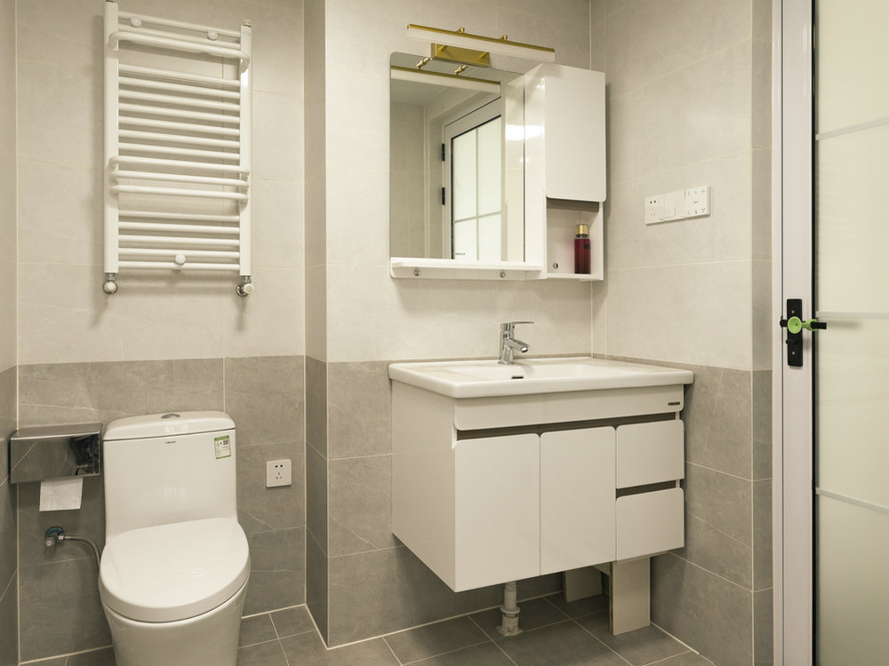 長(zhǎng)投綠城蘭園111m^2現(xiàn)代風(fēng)格裝修效果實(shí)景圖