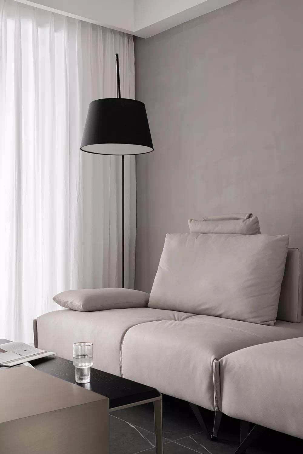 綠地公館118平現(xiàn)代黑白灰裝修效果圖 綠地公館118平現(xiàn)代黑白灰裝修效果圖