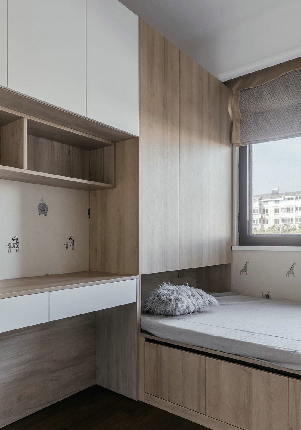 清江宏景121平現(xiàn)代簡(jiǎn)約風(fēng)格裝修效果圖