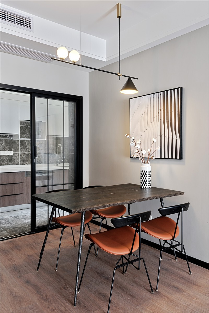 伊頓陽光現(xiàn)代風(fēng)格裝修效果圖 伊頓陽光現(xiàn)代風(fēng)格裝修效果圖