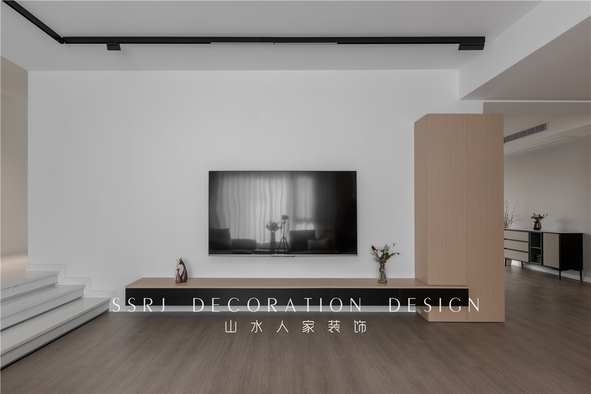 順馳泊林現(xiàn)代簡(jiǎn)約風(fēng)格裝修效果圖